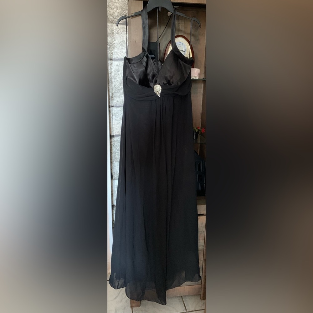 LENOVIA DRESS - Picture 2 of 15